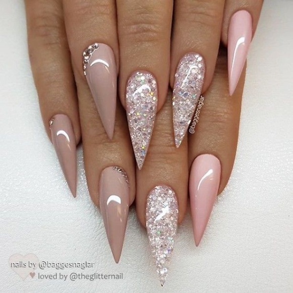 Backdate 1  Stiletto Nail Art Designs For