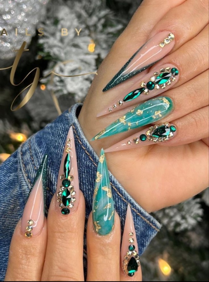 Backdate 2  Cool Stiletto Nails Design For Winter Nail  Trends