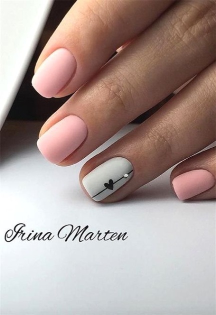 Elegant Classy Short Nail Designs