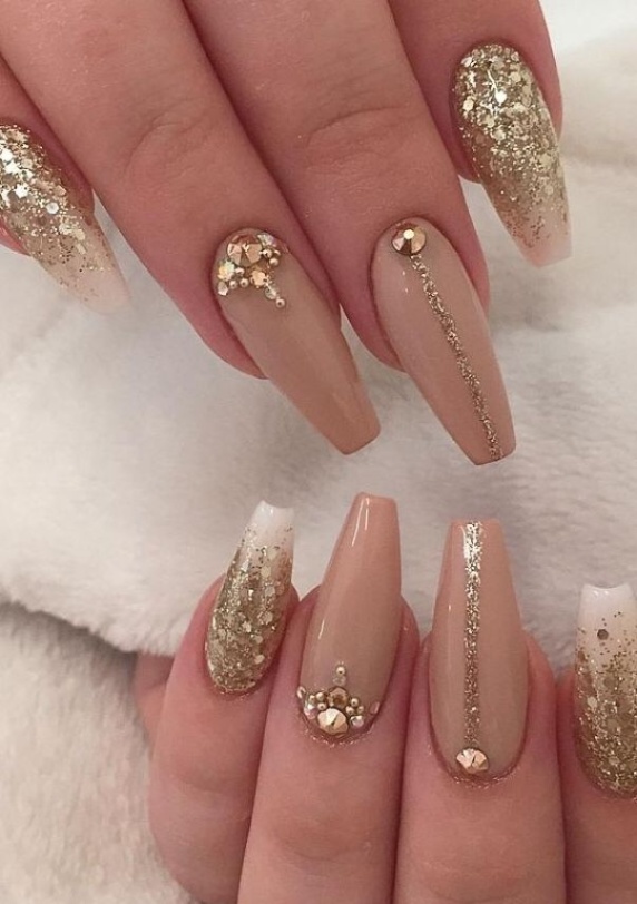 Backdate 3  Classy Gold Nail Art Designs For Fall  Style VP  Page