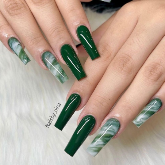 Backdate 4 + Trendy Ways To Wear Green Nail Designs : Emerald Green