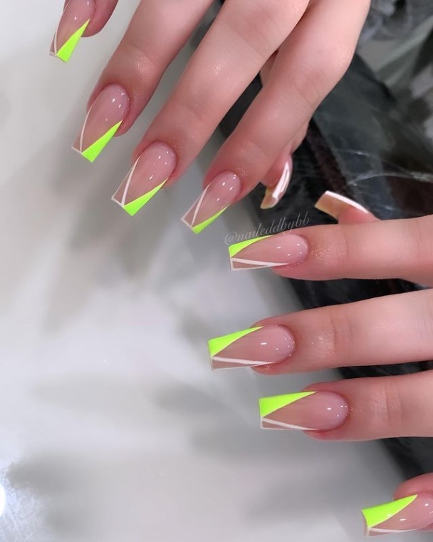 Backdate 5 + Hot Summer Nail Designs To Try For The Season