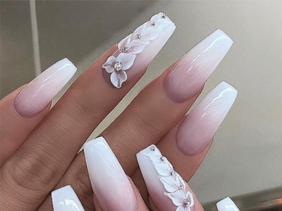 Backdate 5  Most Beautiful Bridal Wedding Nails' Design Ideas For Your Big