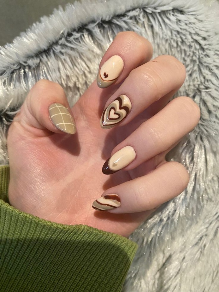 Niche Utama 1 Brown Aesthetic Nails <