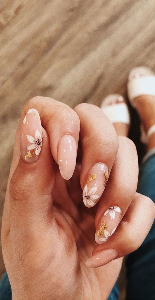 Niche Utama 1  Gorgeous Nail Art Designs - Floral Nail Aesthetic