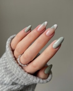 Niche Utama 1  Sage Green Nail Ideas That Make For An Incredibly Cool Manicure