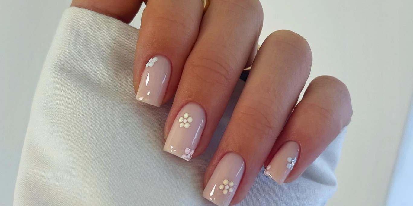 Niche Utama 1  Simple Nail Designs  - Easy Nail Art Trends To Try