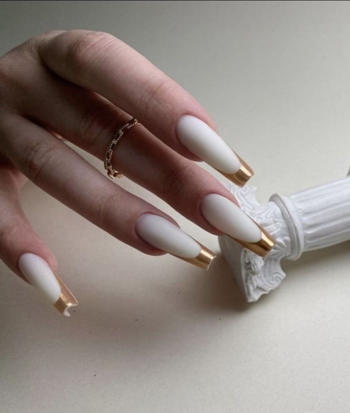 White And Gold Nail Designs