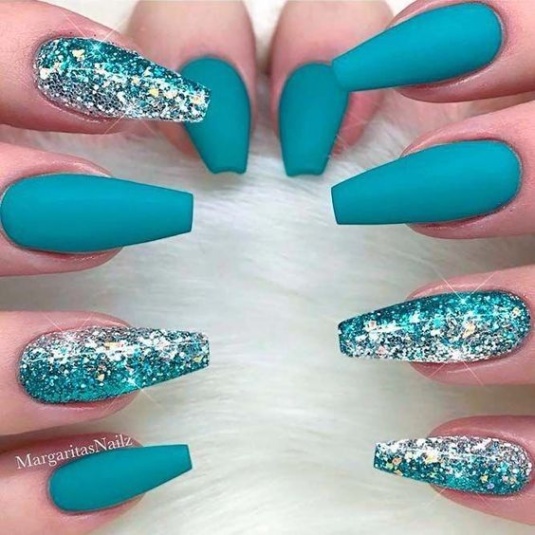 Niche Utama 1  Turquoise & Teal Nails For A Fresh Look