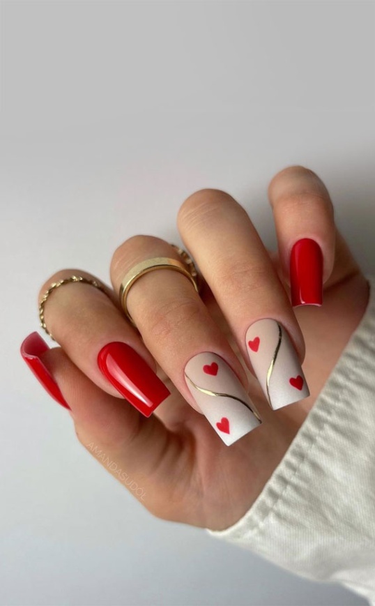 Valentine’s Day Nail Designs