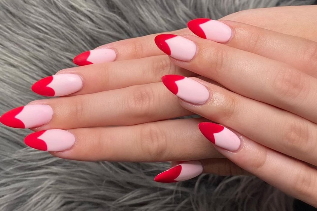 Niche Utama 1  Valentine's Day Nails That You'll Fall In Love With