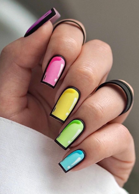 Niche Utama 2 Cartoon Nail Trend: Pop Art Nail Inspiration  BEAUTY/crew