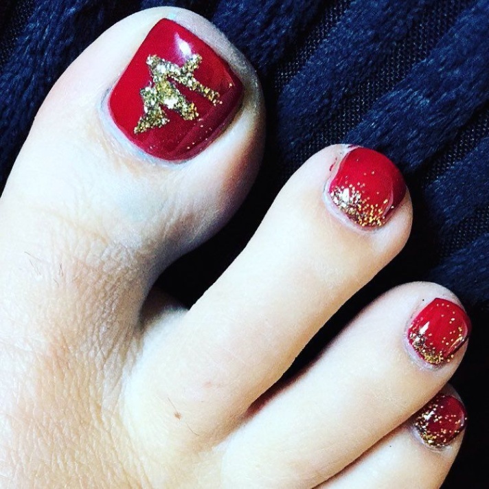 Niche Utama 2  Christmas Toe Nail Designs – Perfect For The Holiday Season!