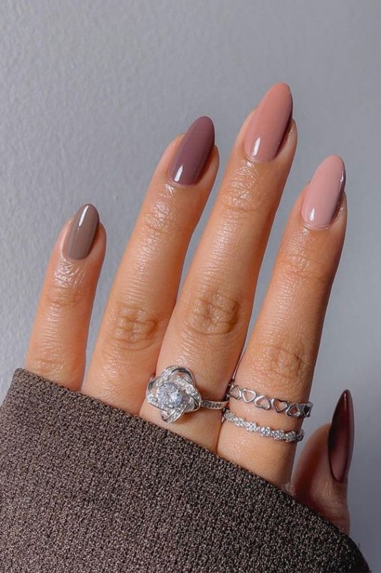 Niche Utama 2  Fall Nail Trends For  - The Gray Details