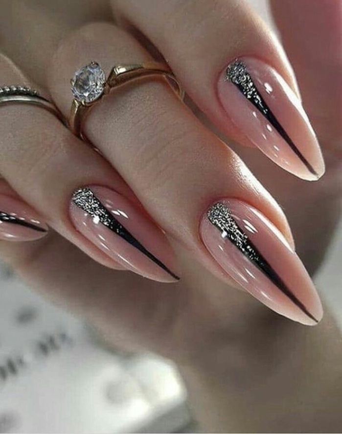 Niche Utama 2 Stunning And Elegant Nail Art Designs