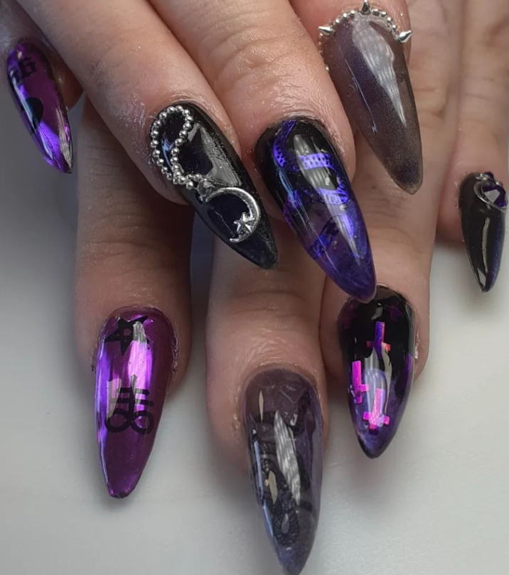 Niche Utama 2 Stunning Black And Purple Nail Designs To Inspire Your Next Manicure